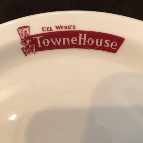 ♥️. 3/$15 Vintage Del Webb’s Townehouse heavy plate - Picture 2 of 4